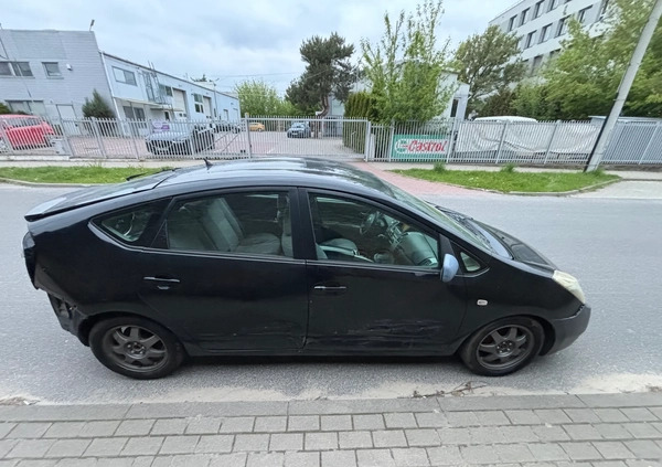Toyota Prius cena 9880 przebieg: 407000, rok produkcji 2005 z Warszawa małe 121